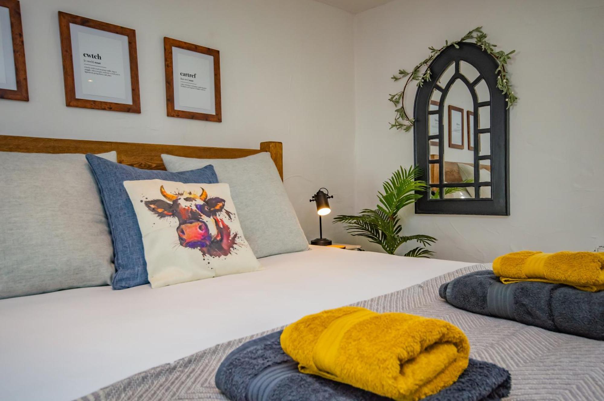 Cosy Farm Conversion In The Heart Of Pembrokeshire Maenclochog ภายนอก รูปภาพ