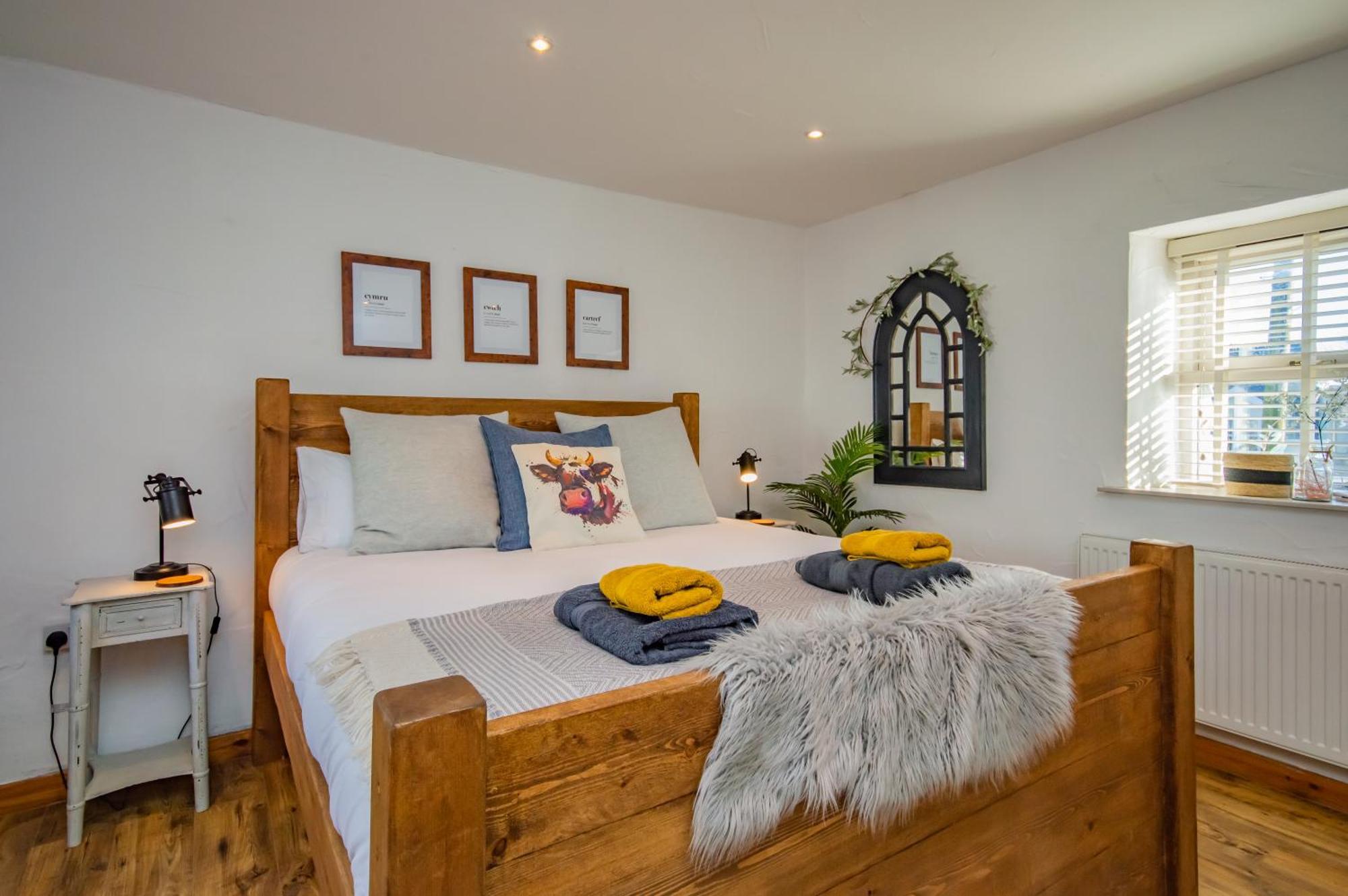 Cosy Farm Conversion In The Heart Of Pembrokeshire Maenclochog ภายนอก รูปภาพ