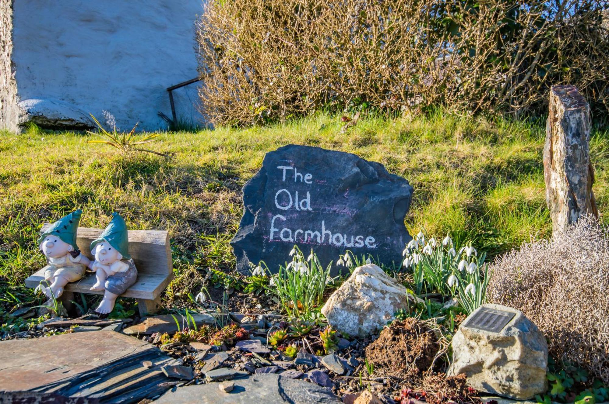 Cosy Farm Conversion In The Heart Of Pembrokeshire Maenclochog ภายนอก รูปภาพ