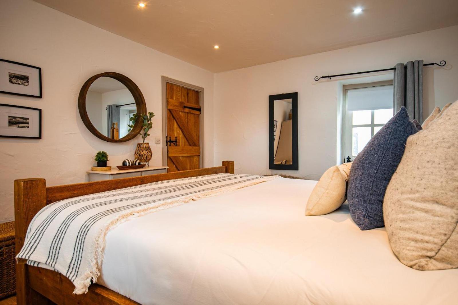 Cosy Farm Conversion In The Heart Of Pembrokeshire Maenclochog ภายนอก รูปภาพ